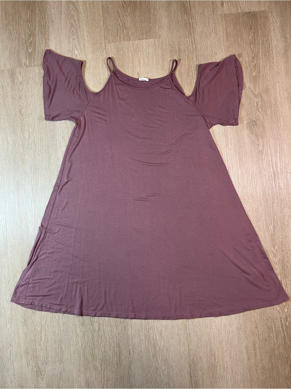 Mauve Cold-Shoulder Minimalist Oversized Flowy Summer Dress